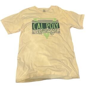 Cal‎ Poly Mustangs t-shirt Yellow Size XL